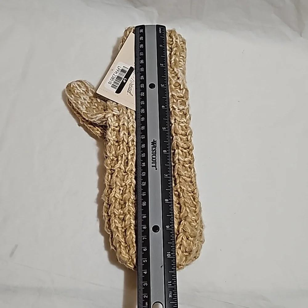 Universal Thread Women's One Size Tan Mittens New